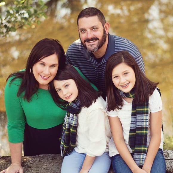 Meet your Posher, Lori - Picture 1 of 1